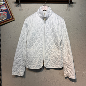 [Burberry] Perl white Quilted jacket, made in Italy (~90, 55size)