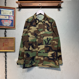[U.S Military; DEADSTOCK]90s woodland BDU jacket (~ over105)